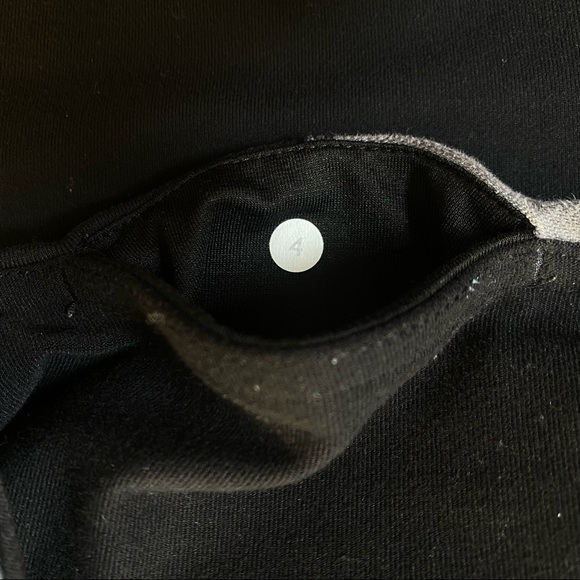 SOLD Lululemon Reversible Groove Pant - Picture 12 of 12